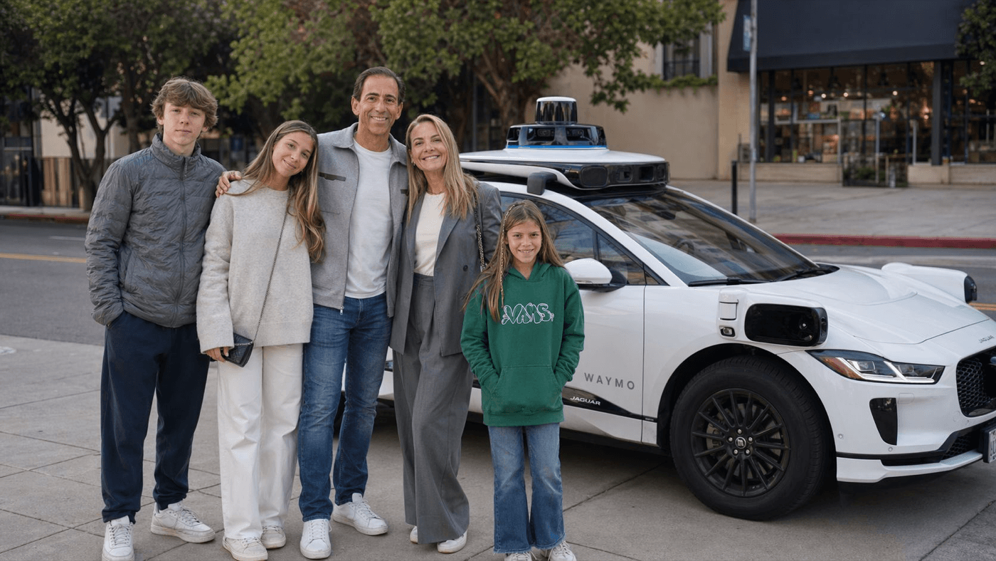 Waymo vs Tesla: duas filosofias para chegar ao mesmo destino
